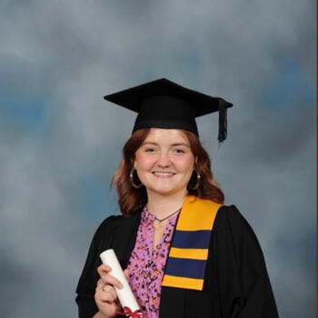 Babysitter in Galway: Robyn