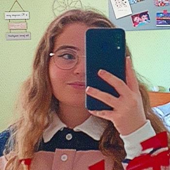Baby-sitter in La Roche-sur-Yon: Anaïs