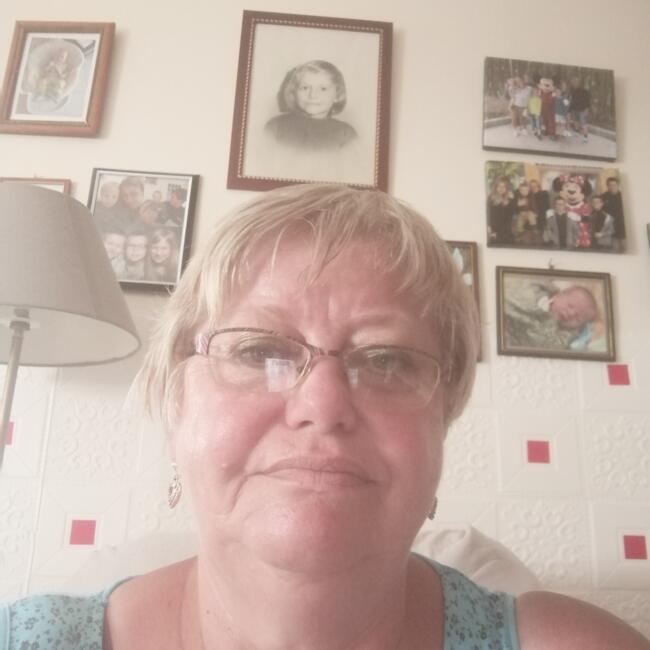 Babysitter in Sedan: Catherine