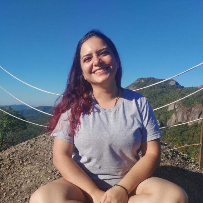 Babysitter in São Paulo: Tainara Sakamoto