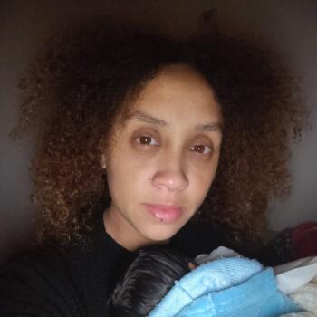 Emprego de babá em Tubarão: emprego de babá Stephanie