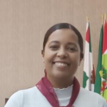 Babysitter Jaraguá do Sul: Josiane