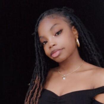 Babysitter in Limoges: Esther