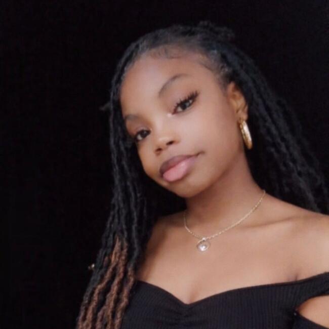 Babysitter in Limoges: Esther