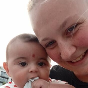Babysitter Sint-Niklaas: Iluna
