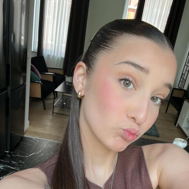 Babysitter in Mons: Alessia