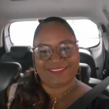 Babysitter Jaboatão dos Guararapes: Maria