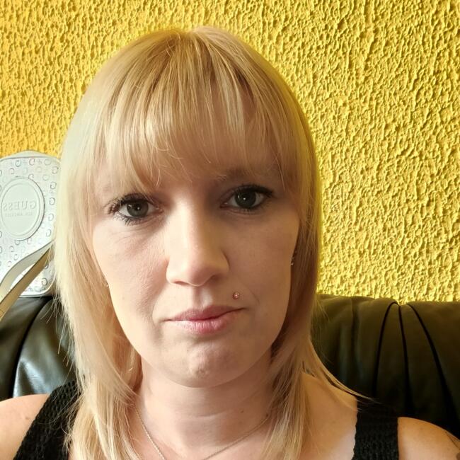 Babysitter in Allonnes: Aurelie