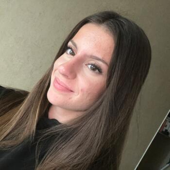 Babysitter in Saint-Martin-de-Boscherville: Eléanore