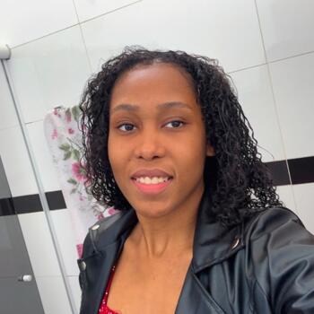 Babysitter in Foz do Iguaçu: Yonara