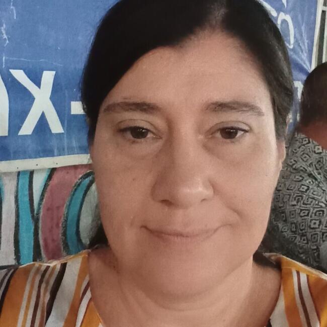 Babysitter in Neápoli Spáton: Μαρία