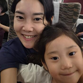 Pekerjaan nanny di Jakarta: lowongan pekerjaan babysitter Susan