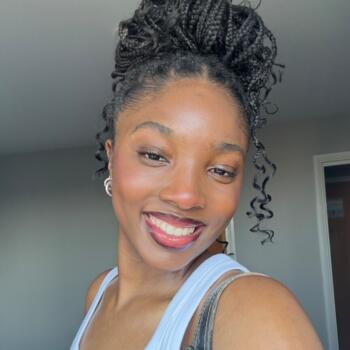 Babysitter Nottingham: Ariyaan