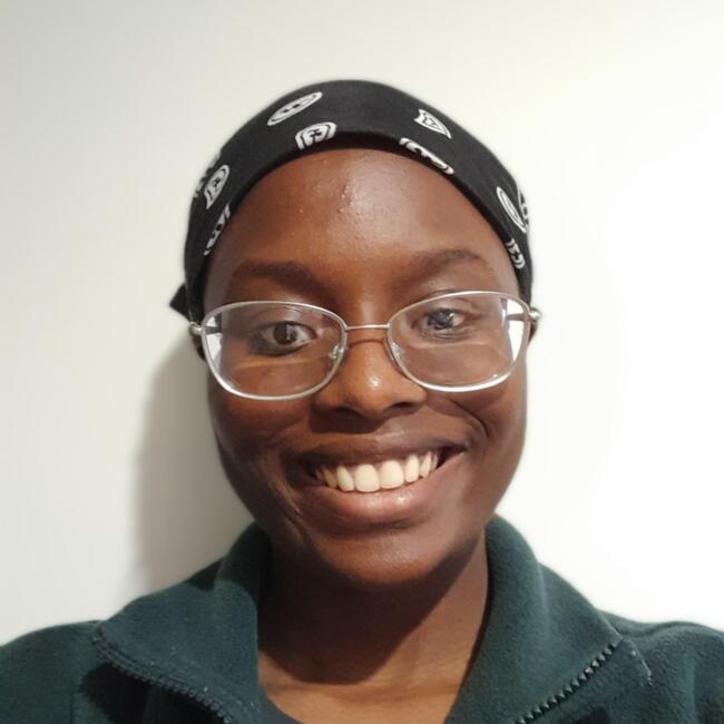 Babysitter in Belfast: Esther