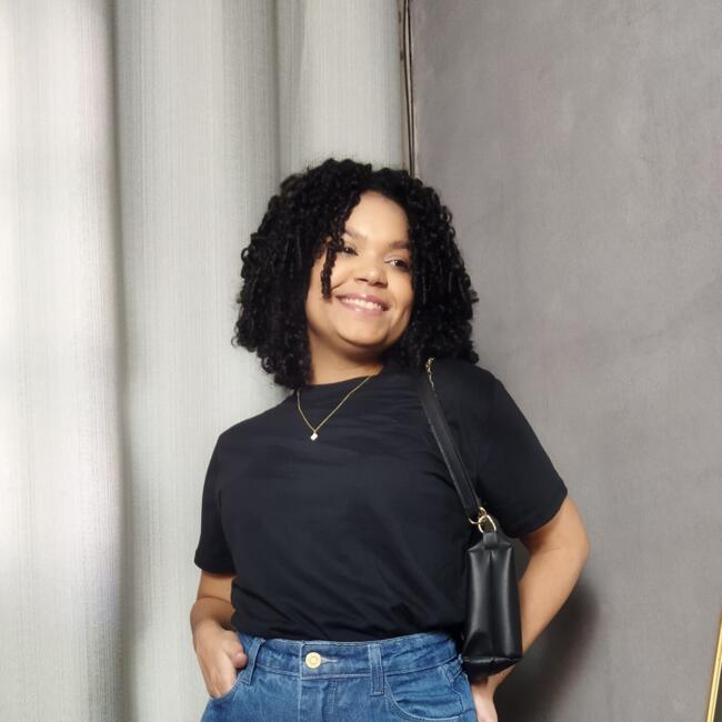 Babysitter in Serra: Phamella