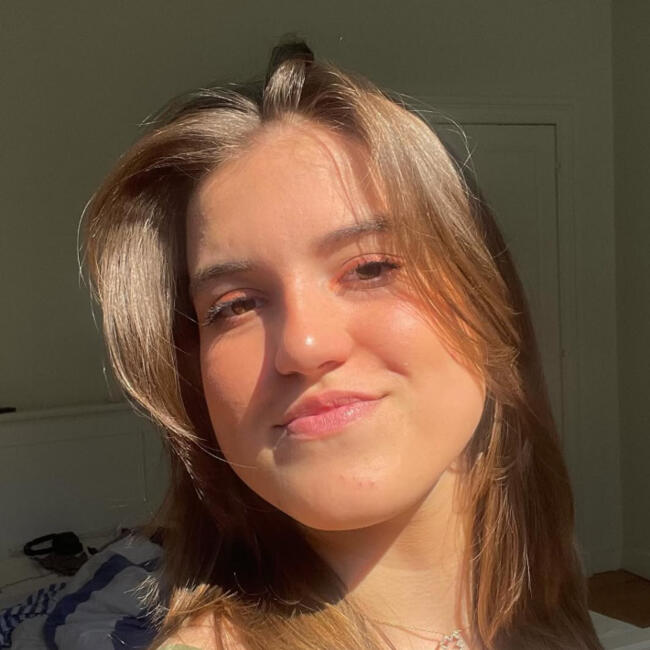 Babysitter in Luik: Lou-Anne