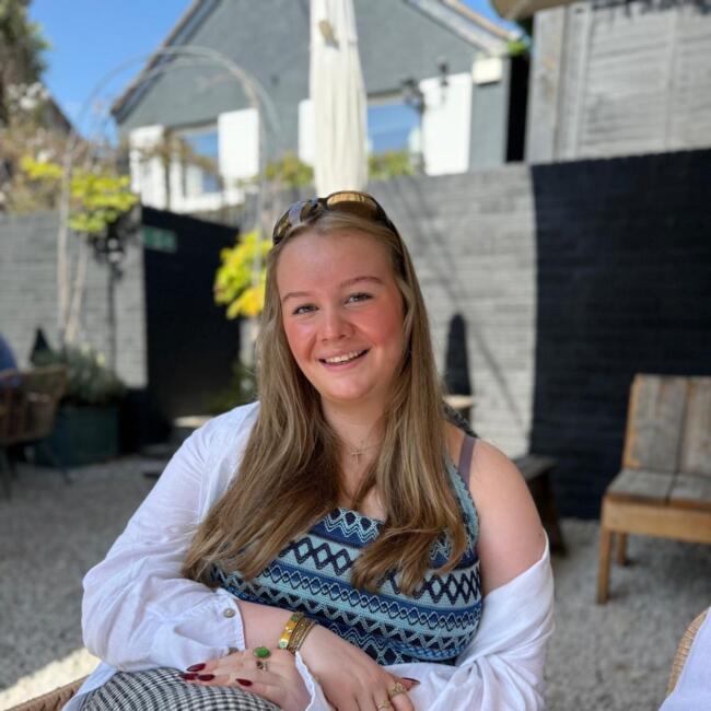 Babysitter in Bilston (Scotland): Florence