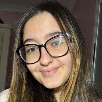 جليسة أطفال في رباط: Sara