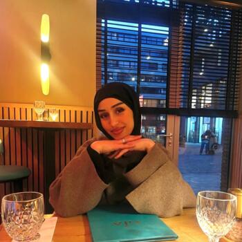 Babysitter in Hamont-Achel: Farah