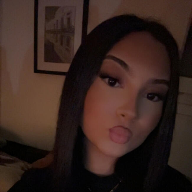 Babysitter in Le Pontet: Lena