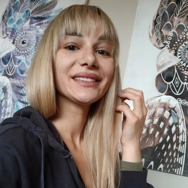 Δουλειά για babysitter στην περιοχή Βάρη: Emiliana