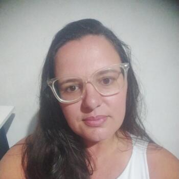 Babysitter in Navegantes: Caroline