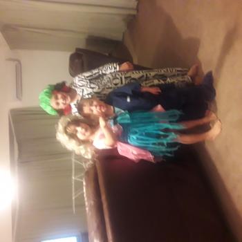Babysitting job in Ashburton: babysitting job Lindy