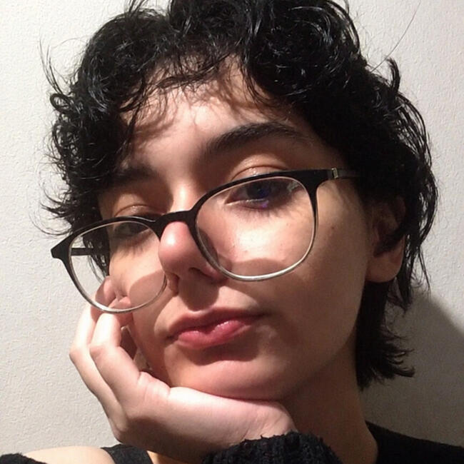 Babá em Itajaí: Elisabete
