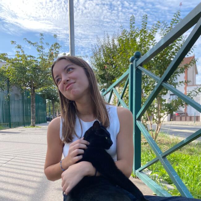 Babysitter in Le Pecq: Léalys