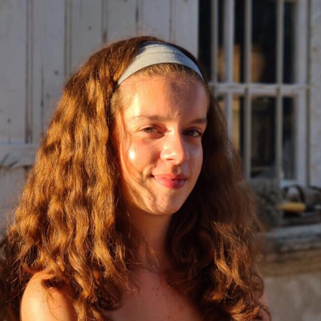 Babysitter in Conflans-Sainte-Honorine: Marion