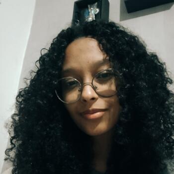 Babysitter Petrópolis: Ana clara