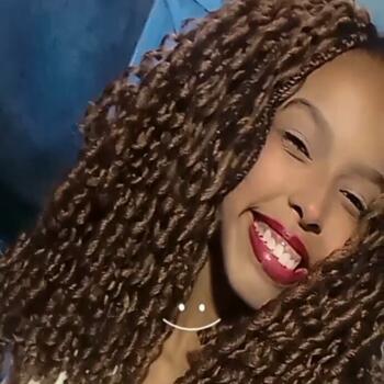 Babysitter in Campos dos Goytacazes: Thalyta