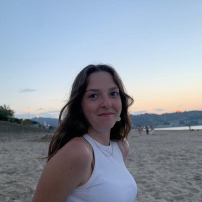 Babysitter in Fargues: Axelle