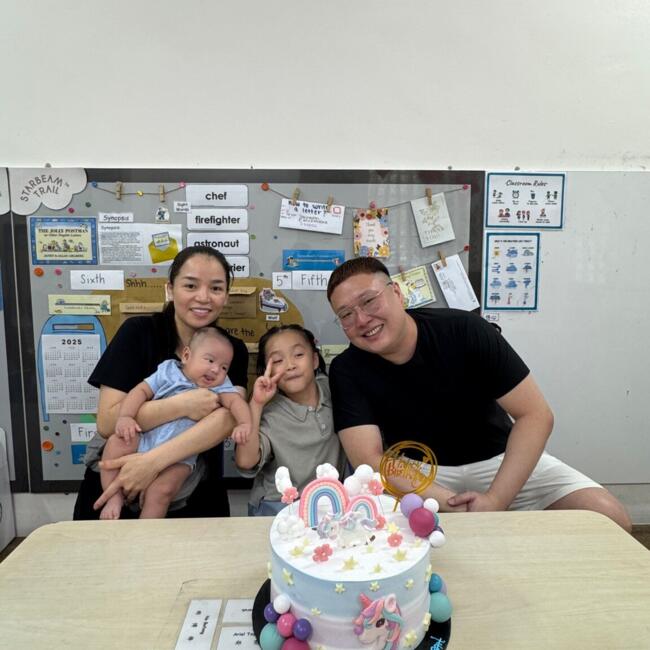 Babysitting job in Singapore Island: Zacharylee