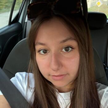 Babysitter in Mercy-le-Bas: Auriane