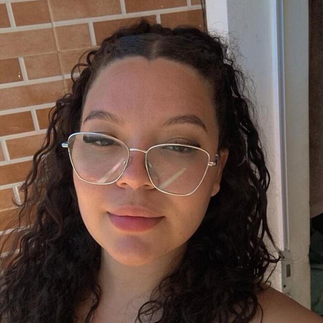 Babysitter in Joinville: Stephany