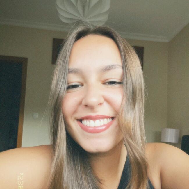 Babysitter em Coimbra: Diana
