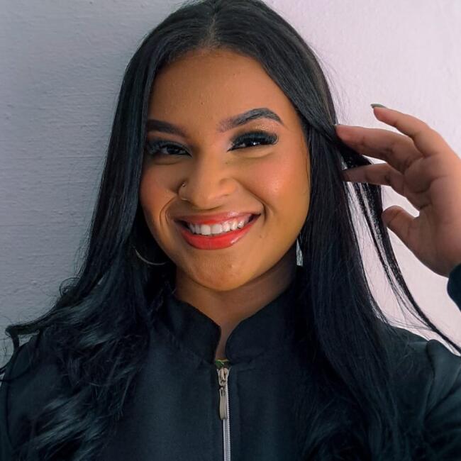 Babá em Vespasiano: Tamires Cristina