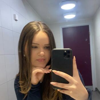 Babysitter in London: Karla