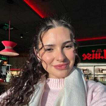 Babysitter in Waterloo: Valentina