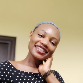 Babysitter in Nnewi: Stella