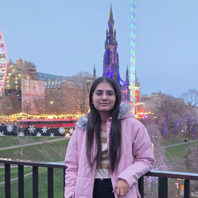 Babysitter in Falkirk: Meghanaba