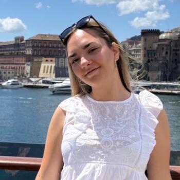 Babysitter in Alzira: Lucia