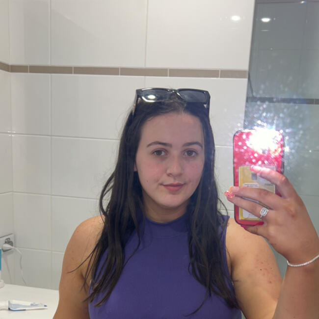 Babysitter in Perth: Emily