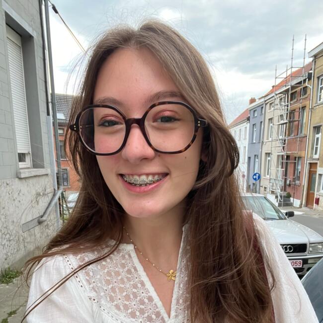 Babysitter in Braine-l’Alleud: Zélie