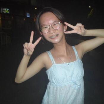 Babysitter in Singapore Island: Estelle