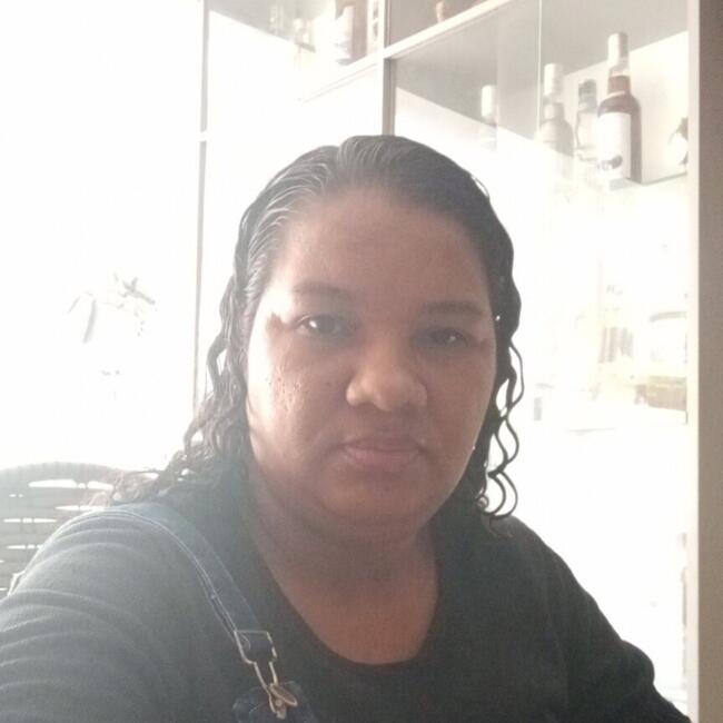 Babysitter in Recife: Edivania Julia da Silva