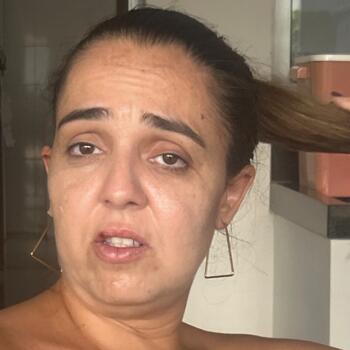 Emprego de babá em Batatais: emprego de babá Camila