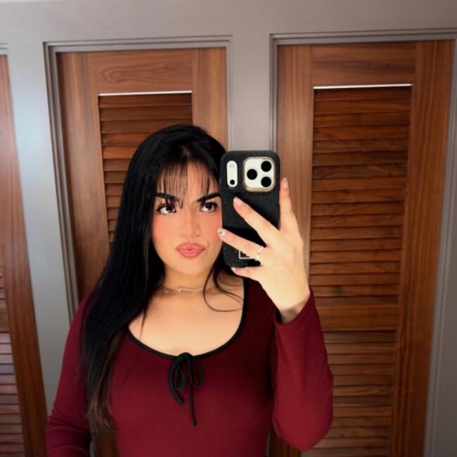 Babysitter in Lowell: Manuella