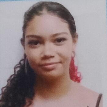 Babysitter in Senador Canedo: Erika